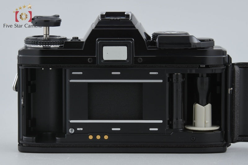Minolta New X-700 35mm SLR Film Camera Body