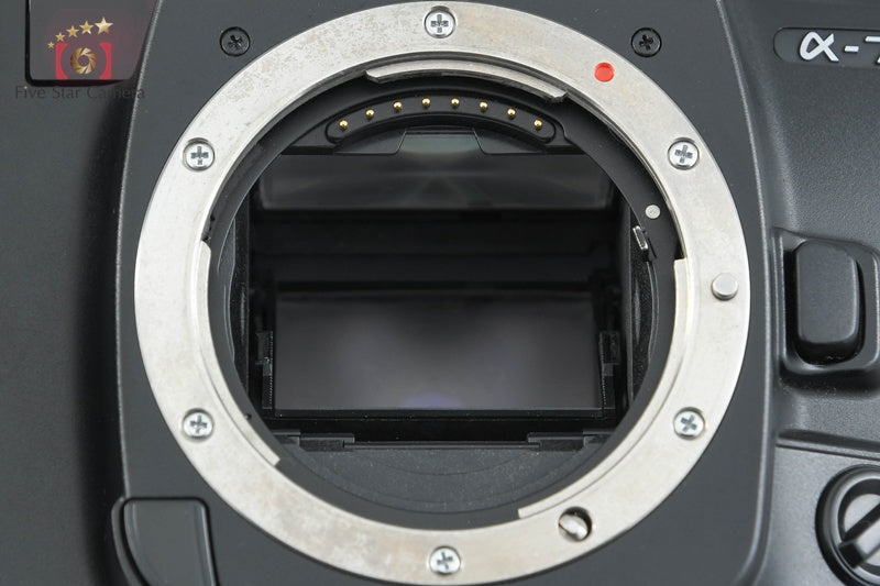 Minolta α-7 Maxxum 7 Dynax 7 35mm SLR Film Camera