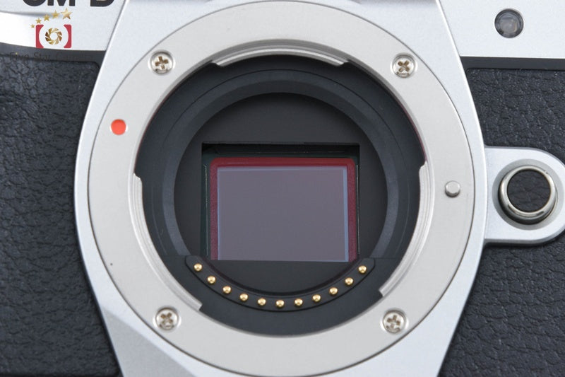 "Count 788" Olympus OM-D E-M10 Mark III Silver 16.1 MP 14-42 40-150 EZ Lenses