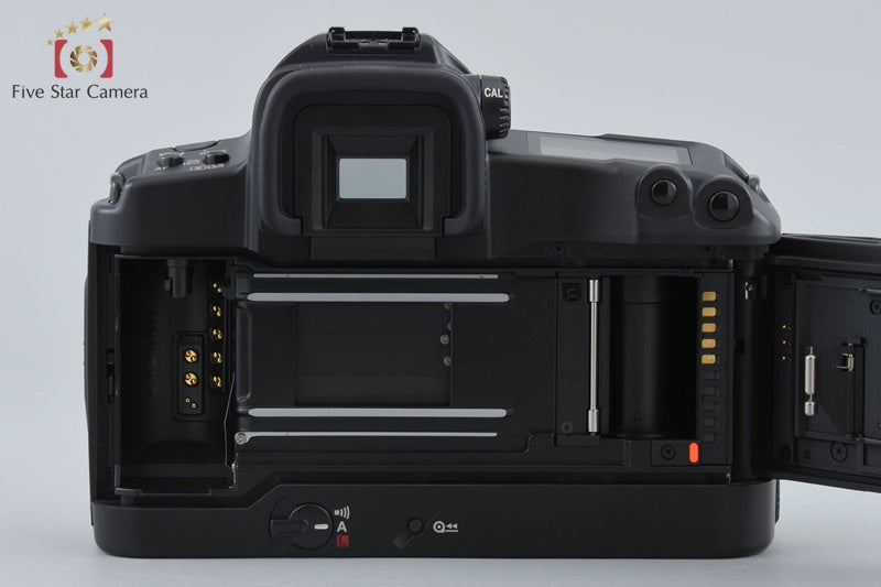 Canon EOS 3 35mm SLR Film Camera Body