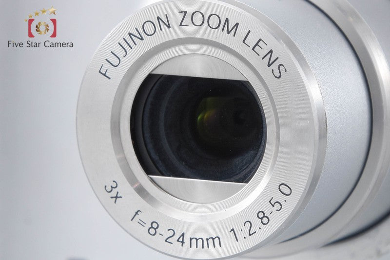 Fujifilm FinePix F11 6.3 MP Digital Camera