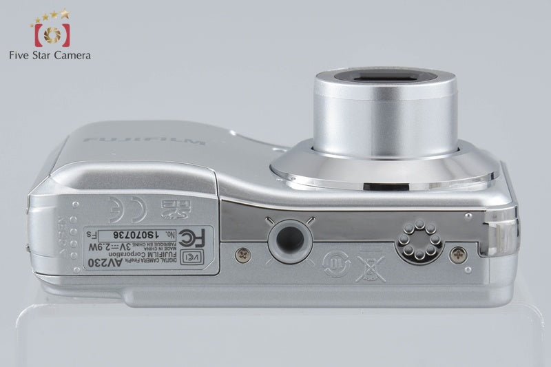 Fujifilm FinePix AV230 Silver 14.0 MP Digital Camera w/ Box
