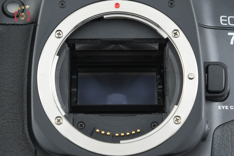 Canon EOS 7 35mm SLR Film Camera Body