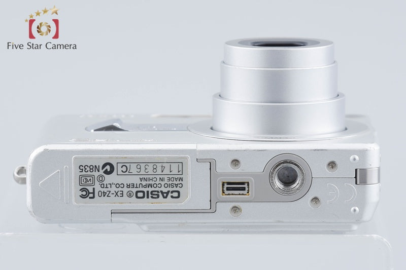 Casio EXILIM EX-Z40 Silver 4.0 MP Digital Camera