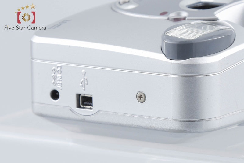 Fujifilm FinePix A201 2.0 MP Digital Camera [Japanese Language Only]