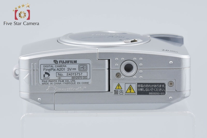 Fujifilm FinePix A201 2.0 MP Digital Camera [Japanese Language Only]