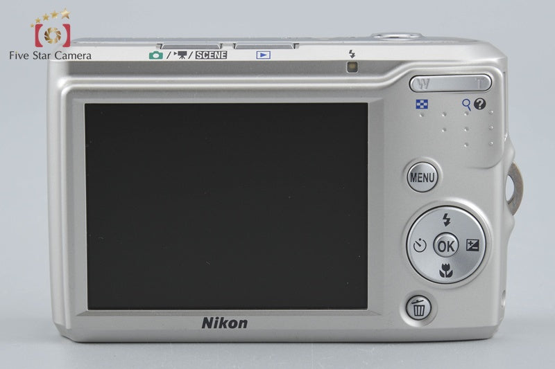 Nikon COOLPIX L16 Silver 7.1 MP Digital Camera
