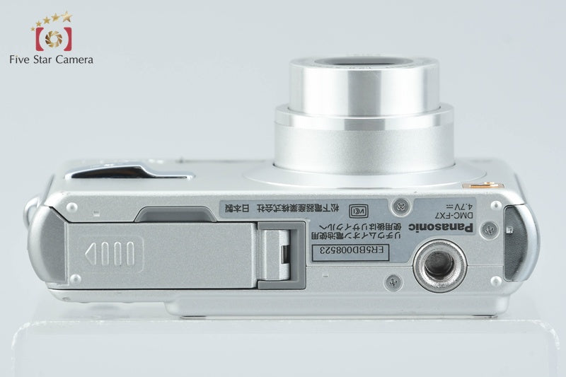 Panasonic LUMIX DMC-FX7 Silky Silver 5.0 MP Digital Camera