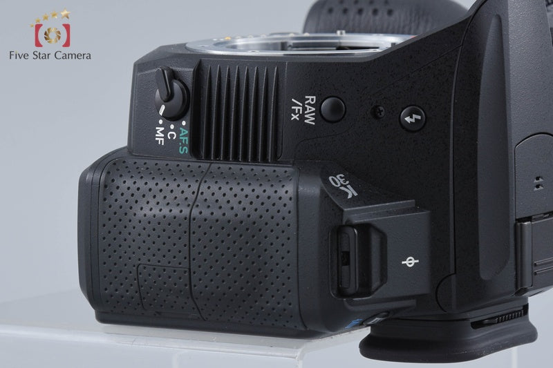 "Shutter count 3,264" PENTAX K-30 Black 16.3 MP DSLR Camera Body w/ Box
