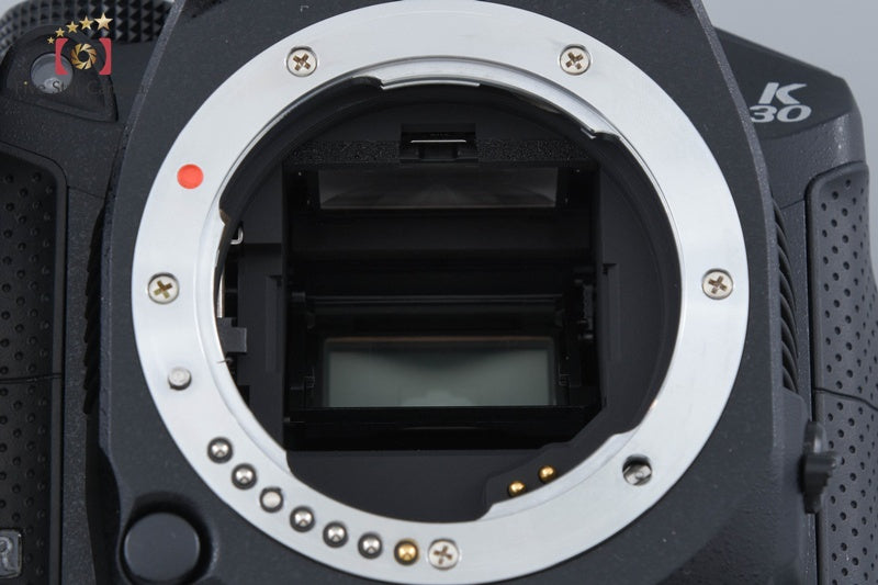 "Shutter count 3,264" PENTAX K-30 Black 16.3 MP DSLR Camera Body w/ Box
