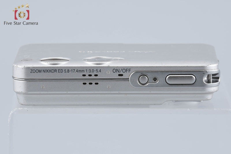 Nikon COOLPIX S3 Frost Silver 6.0 MP Digital Camera