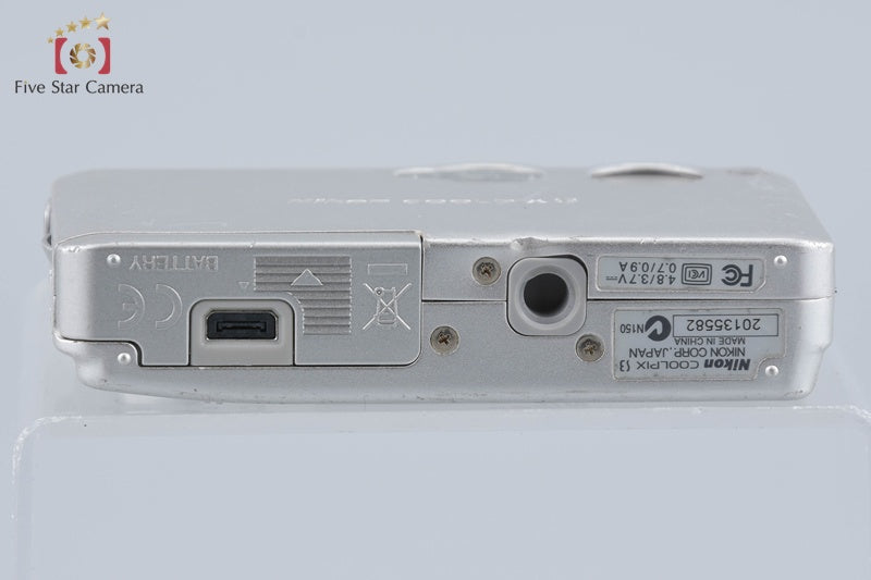 Nikon COOLPIX S3 Frost Silver 6.0 MP Digital Camera