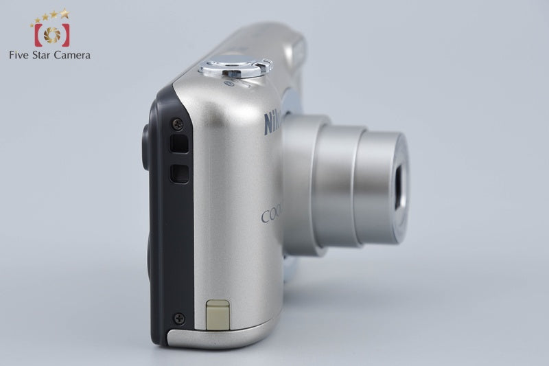Nikon COOLPIX A10 Silver 16.2 MP Digital Camera