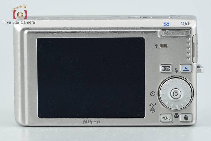 Nikon COOLPIX S500 Silver 7.1 MP Digital Camera