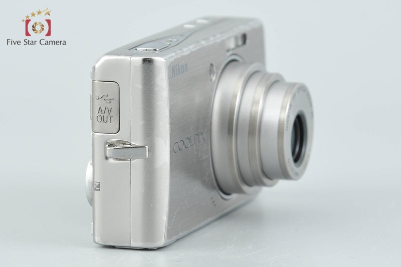 Nikon COOLPIX S500 Silver 7.1 MP Digital Camera