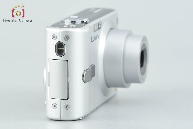 Panasonic LUMIX DMC-FS1 Silver 6.0 MP Digital Camera