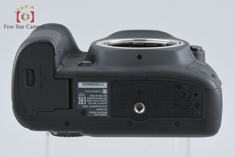 Canon EOS 5D Mark IV 30.4 MP Full Frame Digital Camera w/ Box