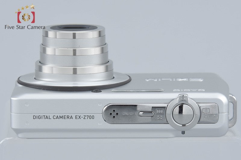 CASIO EXILIM EX-Z700 Silver 7.2 MP Digital Camera w/ Box