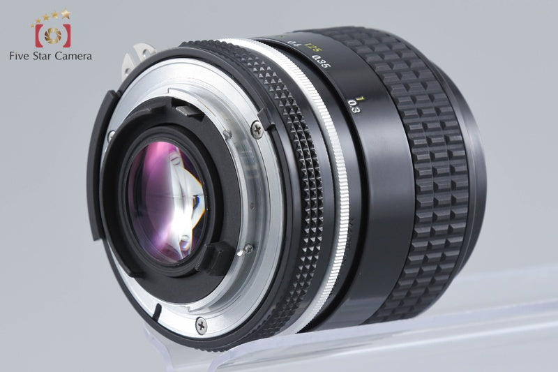 Nikon Ai NIKKOR 28mm f/2