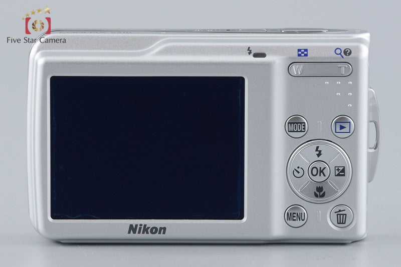 Nikon COOLPIX S210 Bright Silver 8.0 MP Digital Camera w/ Box