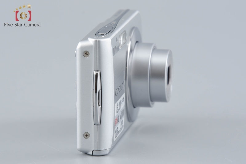 Nikon COOLPIX S210 Bright Silver 8.0 MP Digital Camera w/ Box