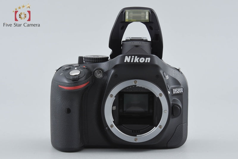 "Shutter count 1,709" Nikon D5200 Black 24.1 MP DSLR 18-55 VR Lens w/ Box