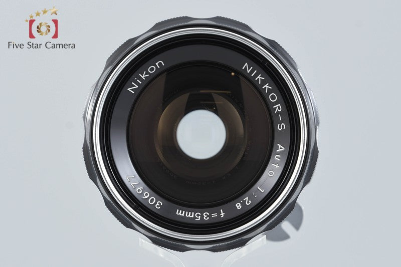Nikon NIKKOR-S Auto 35mm f/2.8 Non Ai Lens