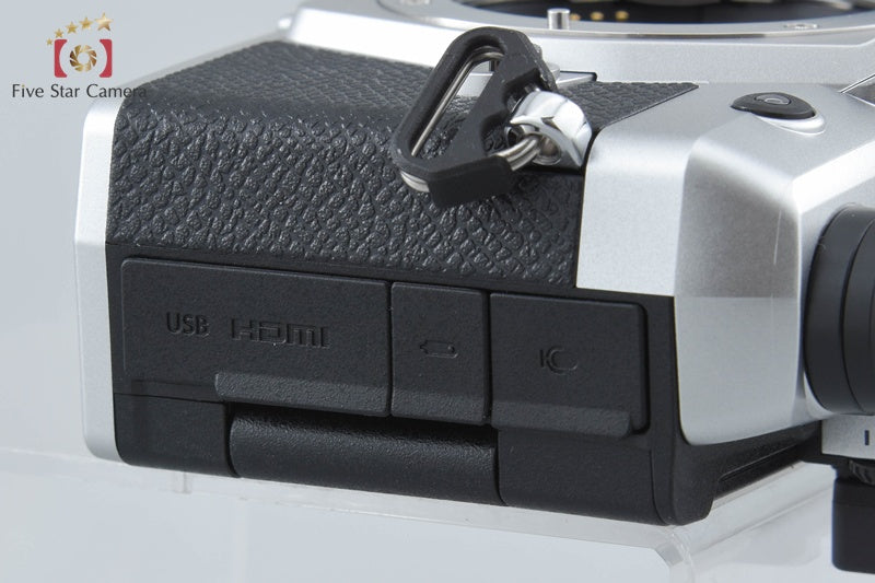 OM SYSTEM OLYMPUS OM-5 Mark II Silver Mirrorless Camera [Japanese Language Only]