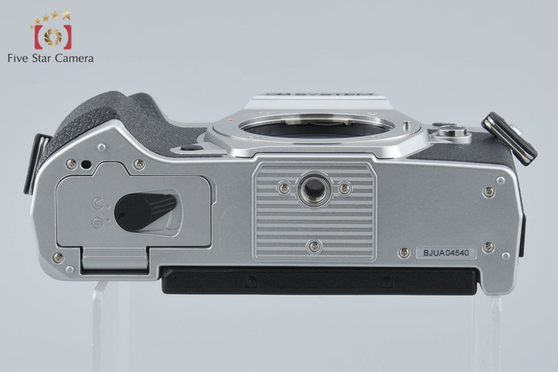 OM SYSTEM OLYMPUS OM-5 Mark II Silver Mirrorless Camera [Japanese Language Only]