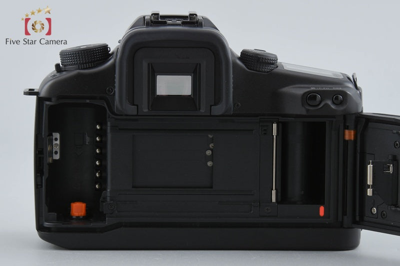 Canon EOS 7 35mm SLR Film Camera Body