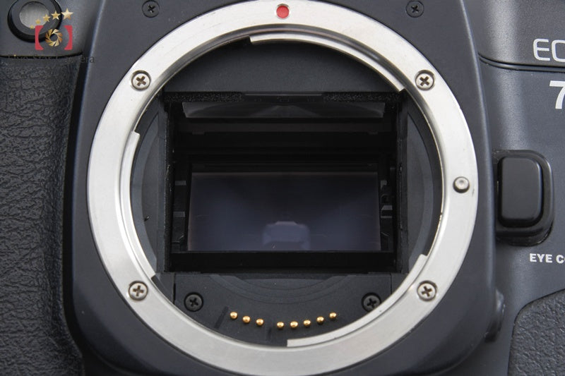 Canon EOS 7 35mm SLR Film Camera Body