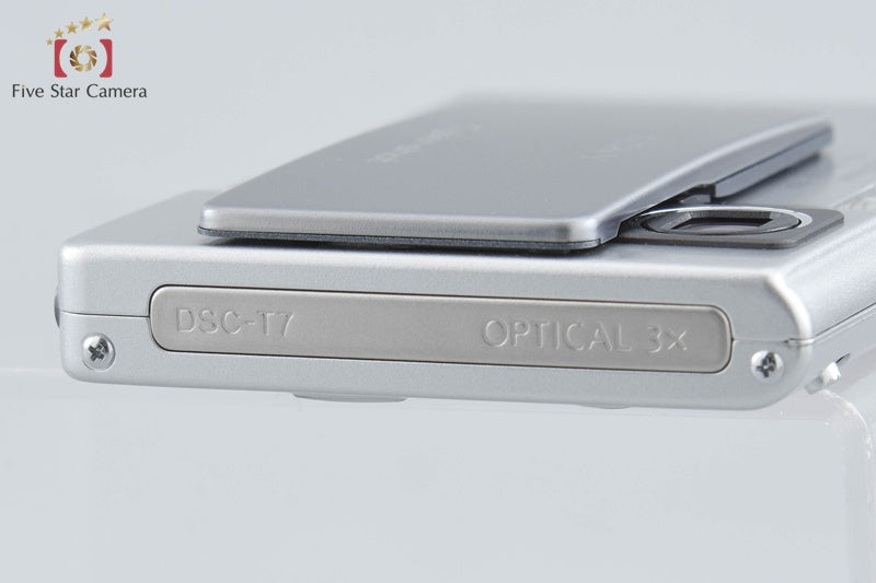 SONY Cyber-shot DSC-T7 Silver 5.1 MP Digital Camera [Japanese Language Only]