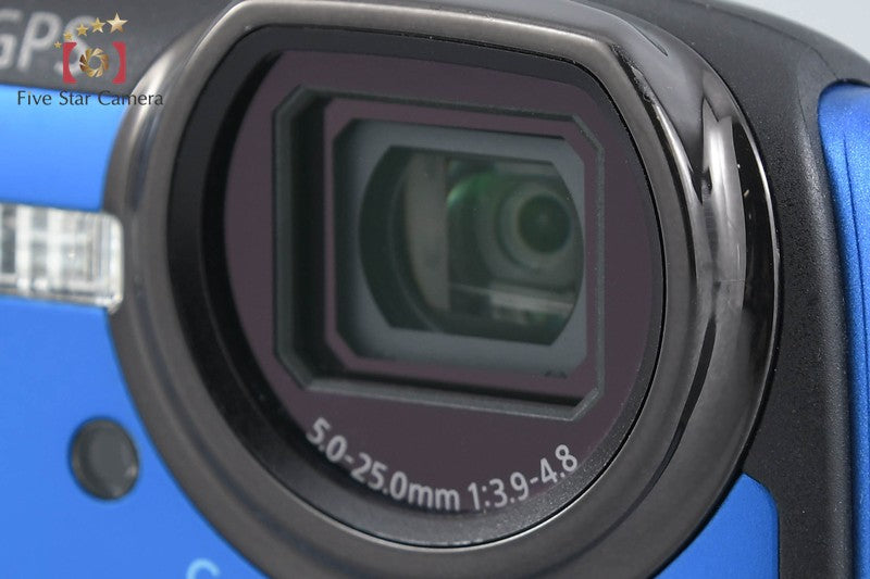 Canon PowerShot D30 12.1 MP Digital Camera