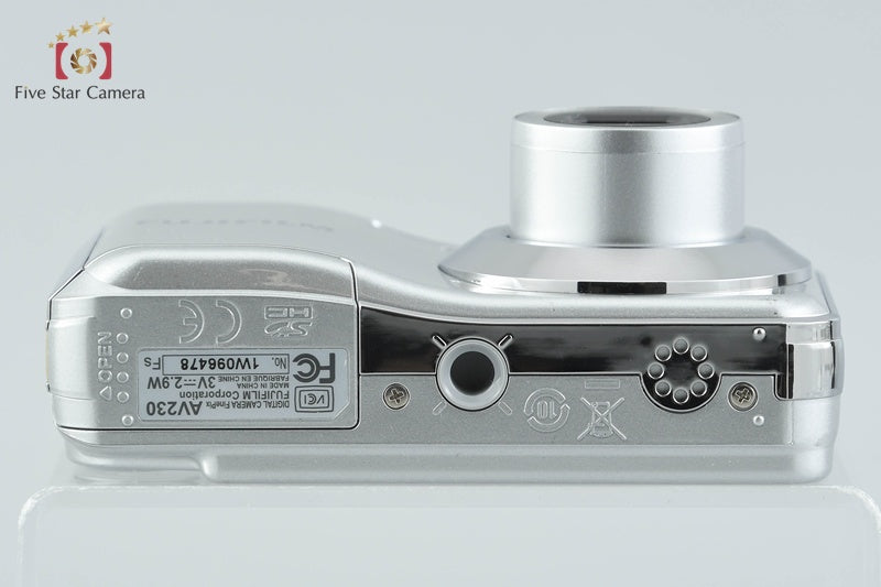 Fujifilm FinePix AV230 Silver 14.0 MP Digital Camera