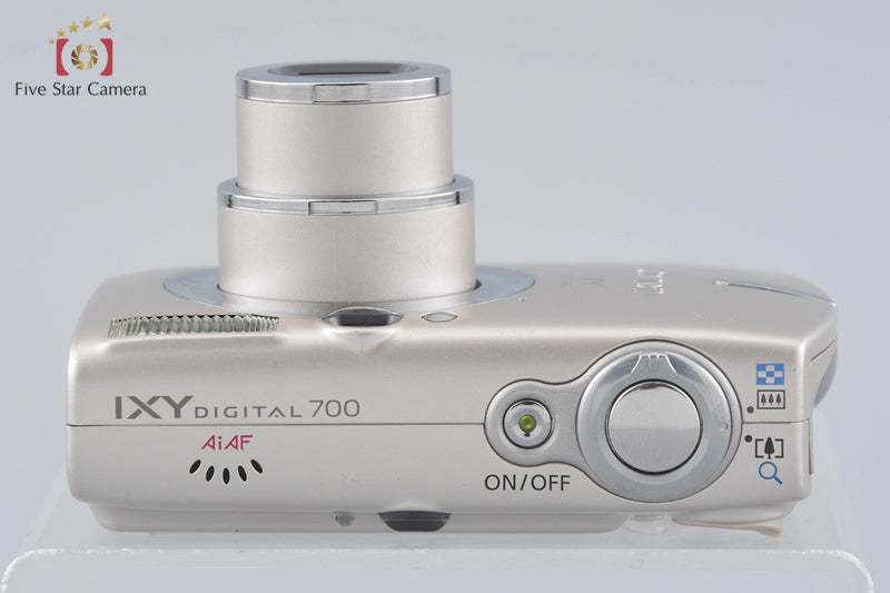 Canon IXY Digital 700 Satin Beige 7.1 MP Digital Camera w/ Box