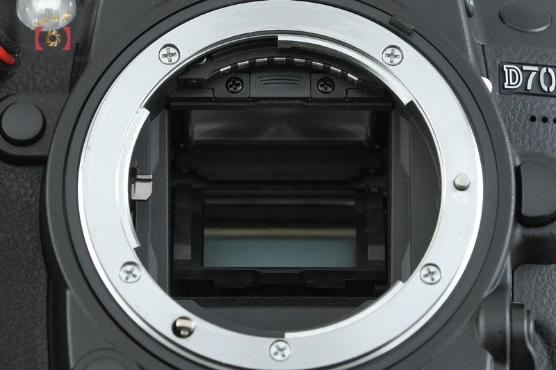 Nikon D7000 16.2 MP Digtal SLR Camera Body