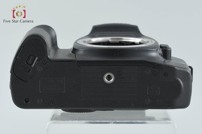 Canon EOS 7 35mm SLR Film Camera Body