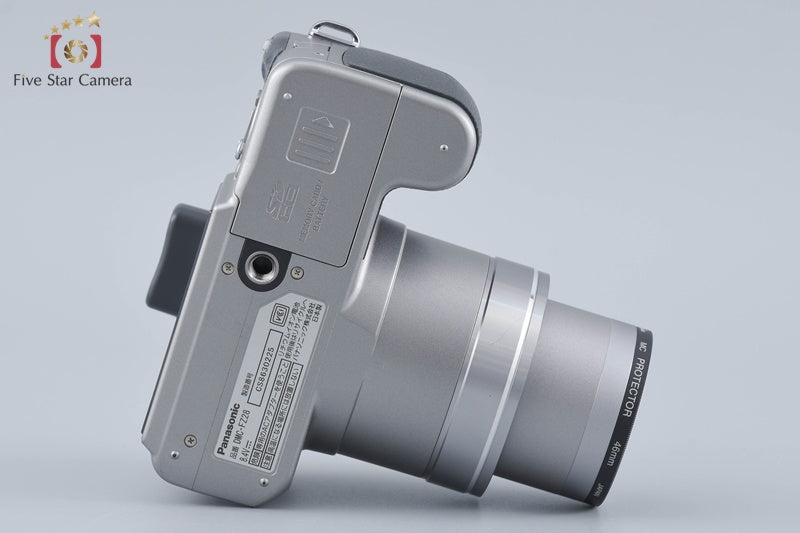 Panasonic LUMIX DMC-FZ28 Silver 10.1 MP Digital Camera [Japanese Language Only]