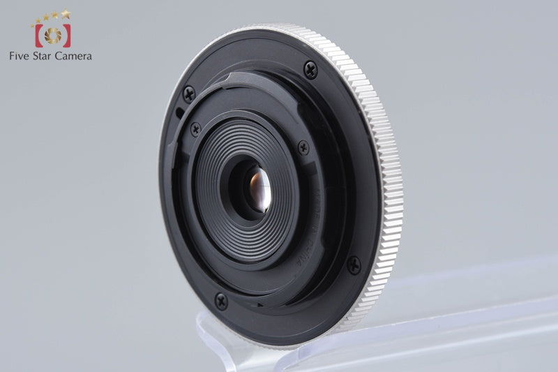 Olympus 15mm f/8 Body Cap Lens BCL-1580 Silver