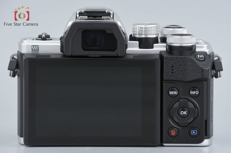 "Shutter count 2,792" Olympus OM-D E-M10 Mark II Silver 16.1 MP 14-42 EZ Lens