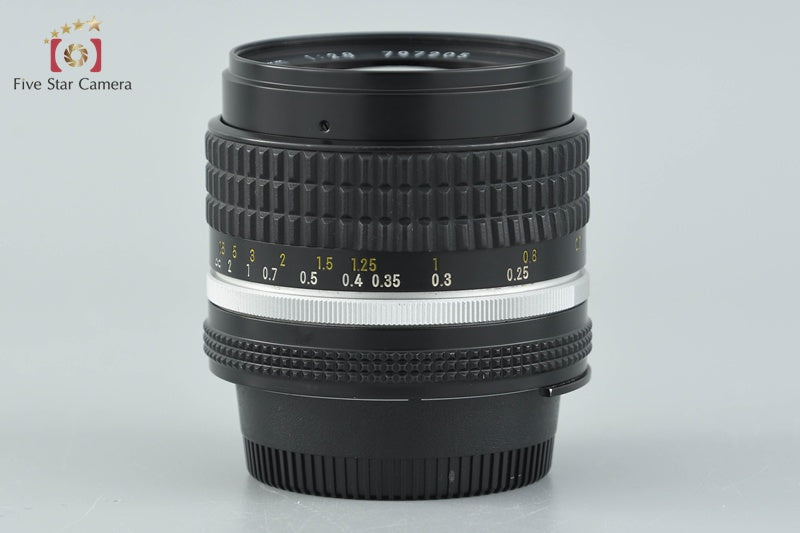 Nikon Ai-S NIKKOR 28mm f/2.8