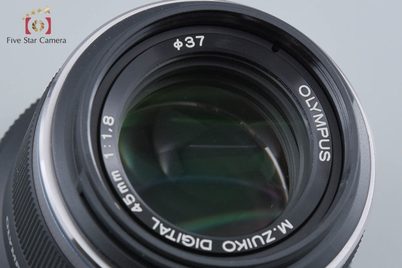 Olympus M.ZUIKO DIGITAL 45mm f/1.8 Black