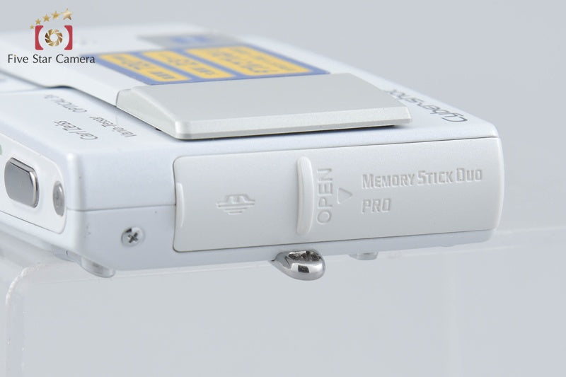 SONY Cyber-shot DSC-T10 White 7.2 MP Digital Camera [Japanese Language Only]