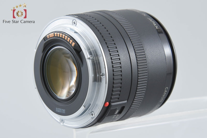 Canon EF 50mm f/2.5 Compact Macro
