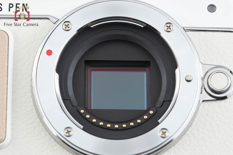 "Shutter count 2,122" Olympus PEN Lite E-PL7 White 16.1 MP 14-42 Lens