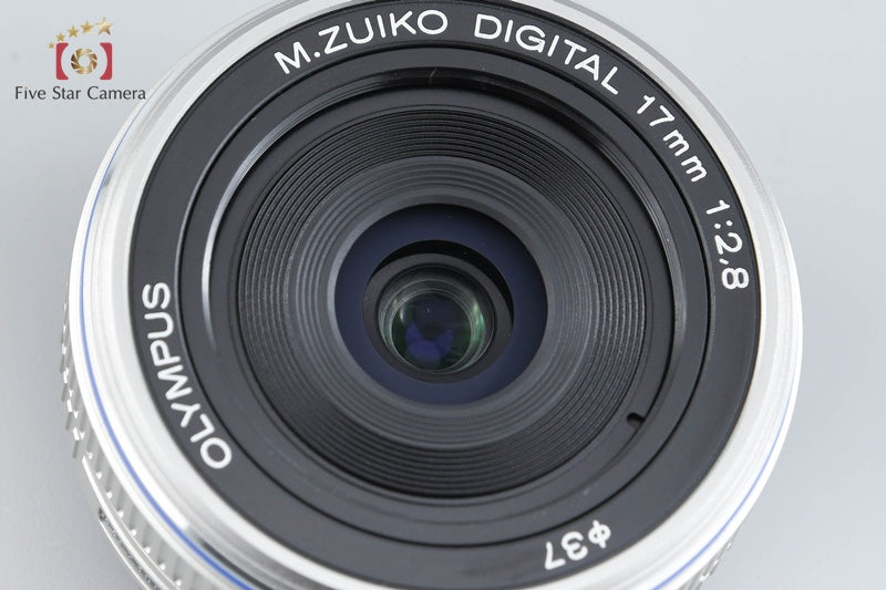 Olympus M.ZUIKO DIGITAL 17mm f/2.8 Silver