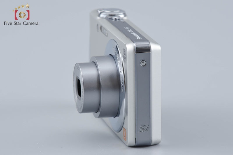 Panasonic LUMIX DMC-FH5 Silver 16.1 MP Digital Camera [Japanese Language Only]