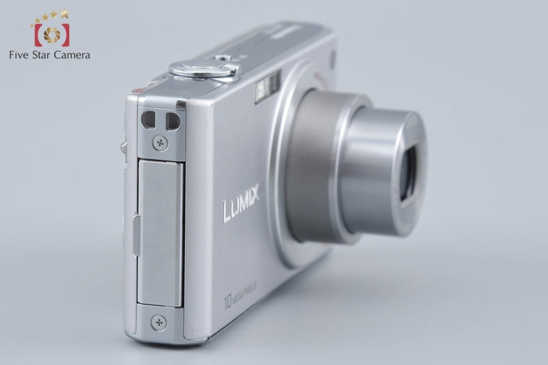Panasonic LUMIX DMC-FX37 Silver 10.1 MP Digital Camera [Japanese Language Only]