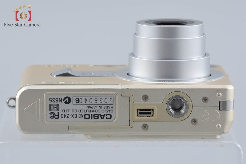 Casio EXILIM EX-Z40 Gold 4.0 MP Digital Camera