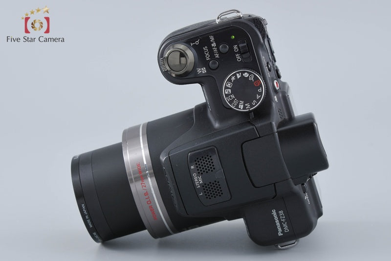 Panasonic LUMIX DMC-FZ38 12.1 MP Digital Camera [Japanese Language Only]